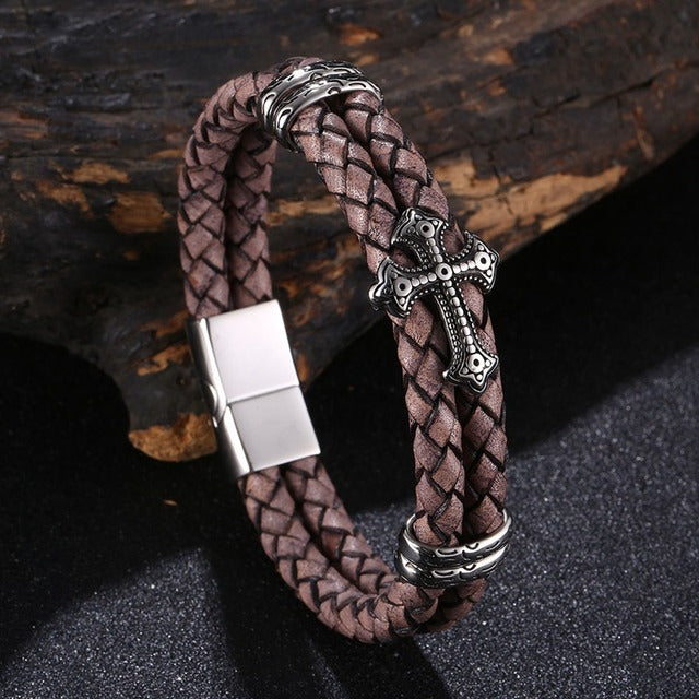 Boutique Elegant Cross-Patterned Stainless Steel and Leather Bracelet