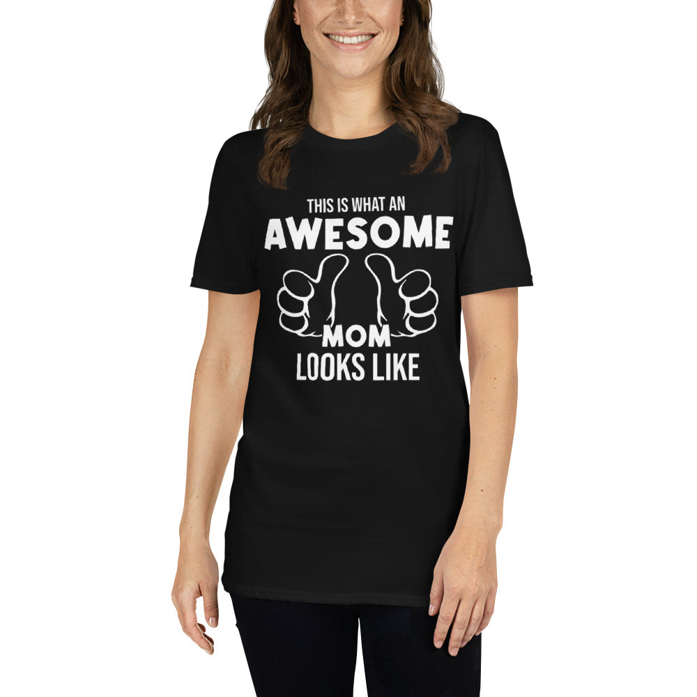 AWESOME MOM Short-Sleeve Unisex T-Shirt